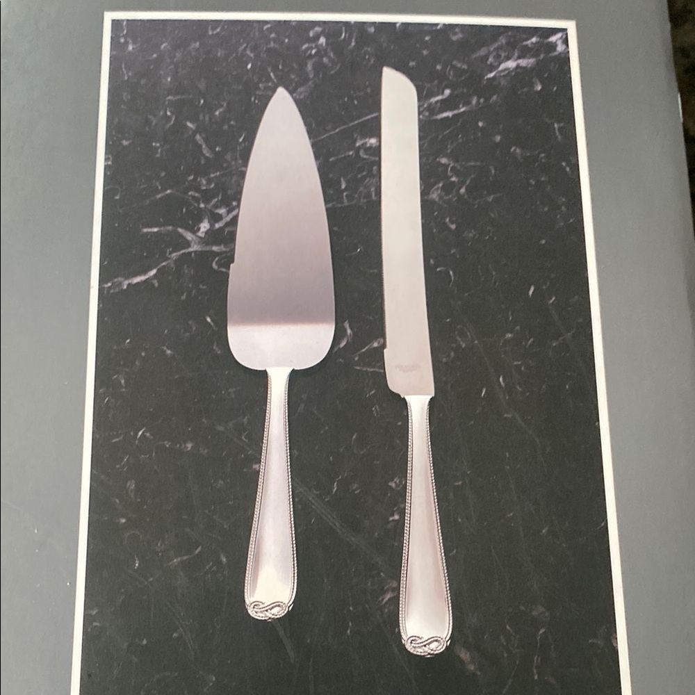 Vera Wang Wedgewood Cake Knife and Server  2 Piece Set Silver Plated